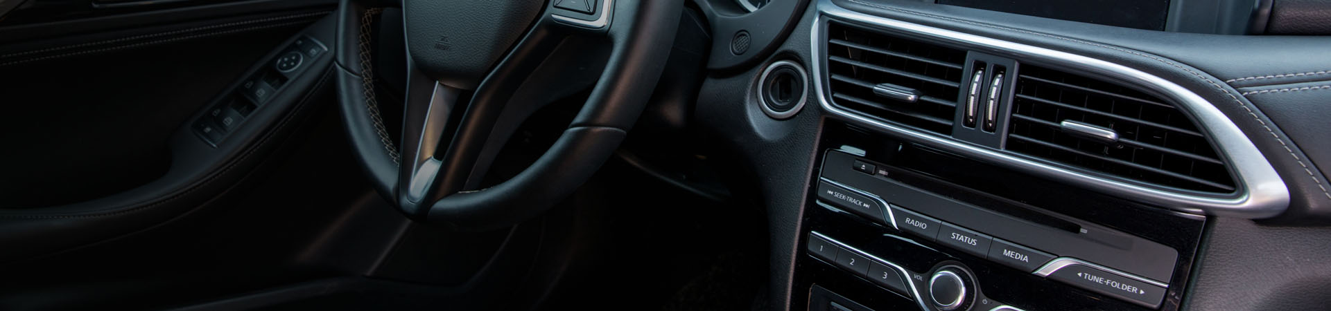 深圳市鑫雅博塑胶电子有限公司